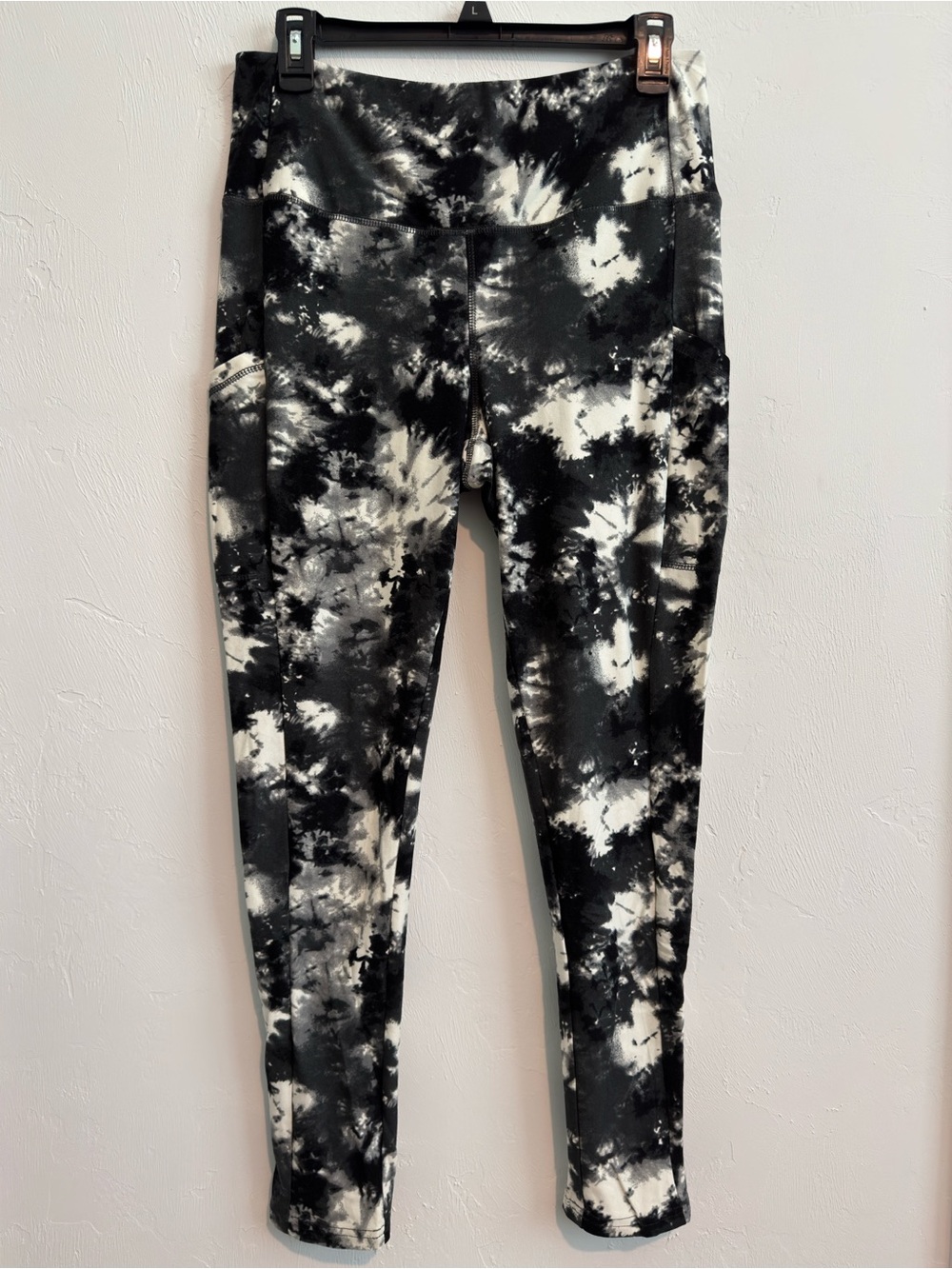 True Craft Tie Dye Leggings 0X Black Cream White